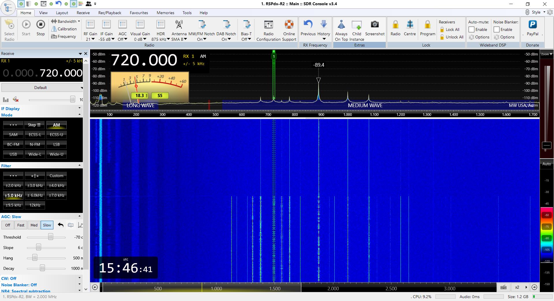 TOP tandem RSPDX-2 & RTL-SDR.com filters BOTTOM only RTL-SDR.com filter.jpeg