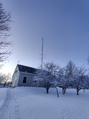 Super Station 4 antennas as well as my own for personal use (SteppIR)